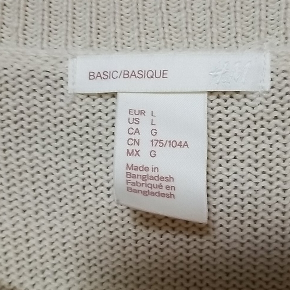 H&M Sweater - Picture 2 of 5